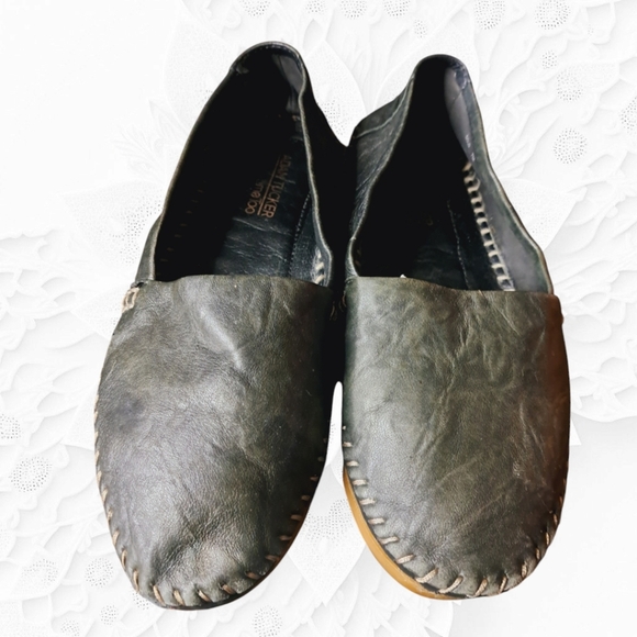 Adam Tucker By Me Too Butter-Soft Leather Flats In Charcoal  - Picture 6 of 11